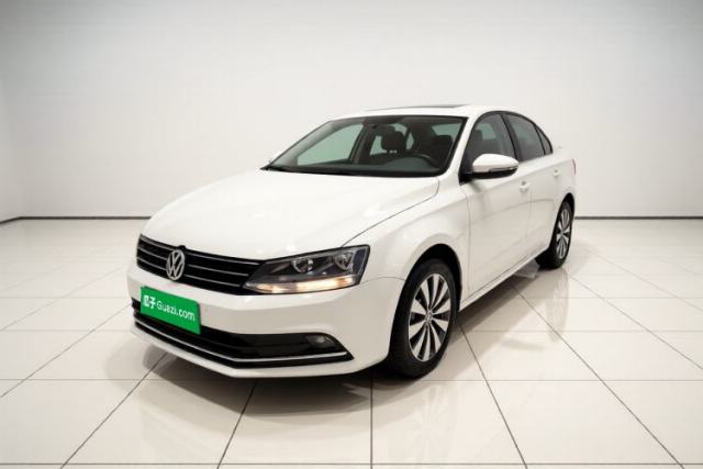 Used Volkswagen Sagitar 2017 230TSI Automatic Comfort Version