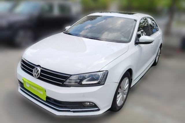 Volkswagen Sagitar 2017 230TSI Automatic Luxury Edition usado