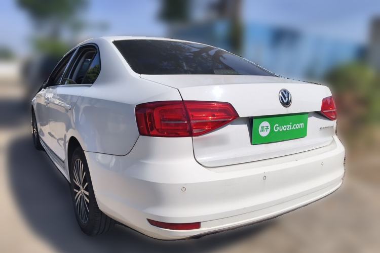 Used Volkswagen Sagitar 2017 230TSI Manual Luxury Model Rear Left 45 Deg