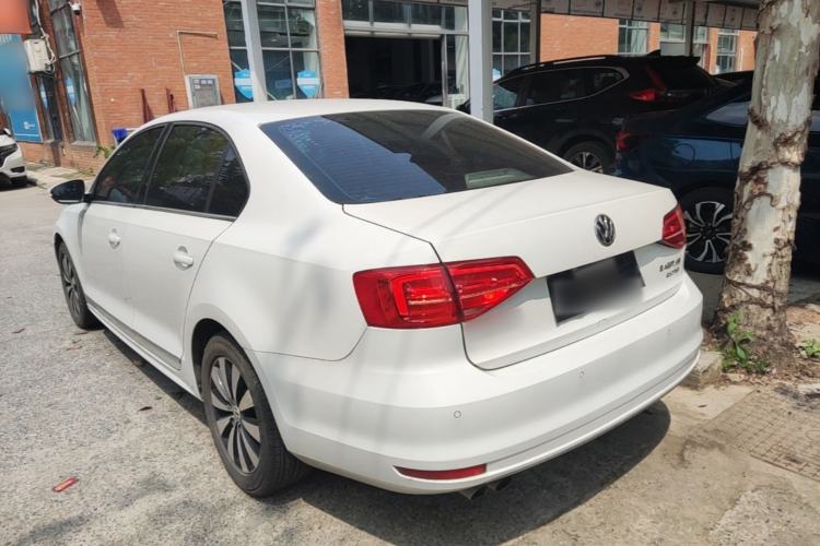 Used Volkswagen Sagitar 2017 230TSI Automatic Comfort Version Rear Left 45 Deg