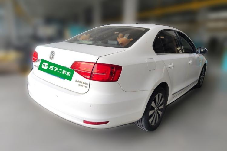 Used Volkswagen Sagitar 2017 230TSI Automatic Comfort Version Rear Right 45 Deg