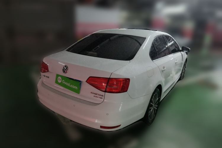 Used Volkswagen Sagitar 2017 230TSI Automatic Luxury Edition Rear Right 45 Deg