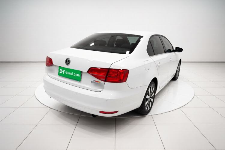 Used Volkswagen Sagitar 2017 230TSI Automatic Comfort Version Rear Right 45 Deg