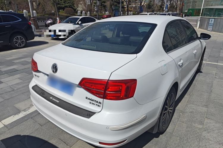 Used Volkswagen Sagitar 2017 230TSI Automatic Luxury Edition Rear Right 45 Deg