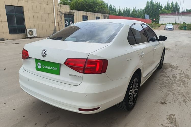 Used Volkswagen Sagitar 2017 230TSI Automatic Luxury Edition Rear Right 45 Deg
