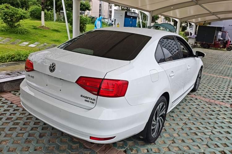 Used Volkswagen Sagitar 2017 180TSI Automatic Luxury Edition Rear Right 45 Deg