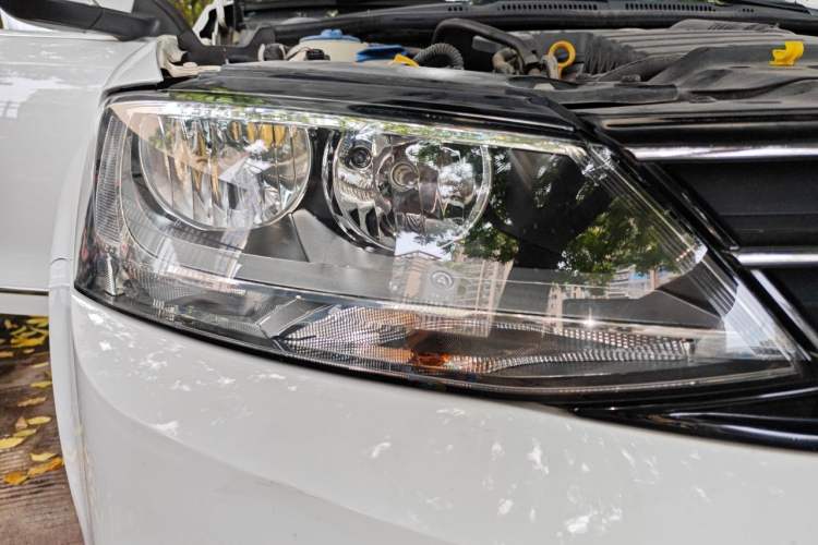 Used Volkswagen Sagitar 2017 280TSI Automatic Flagship Model Right Front Headlight