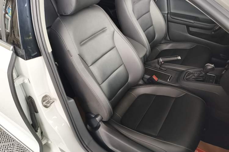 Used Volkswagen Sagitar 2017 180TSI Automatic Leading Model Right Front Seat