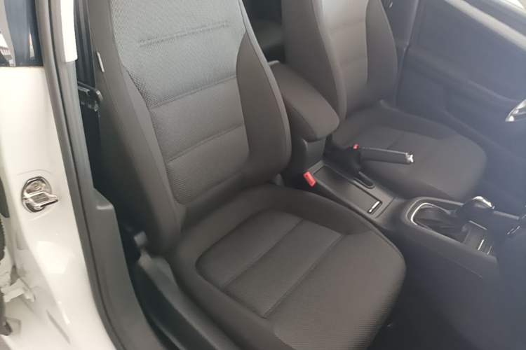 Used Volkswagen Sagitar 2017 1.6L Automatic Fashion Model Right Front Seat