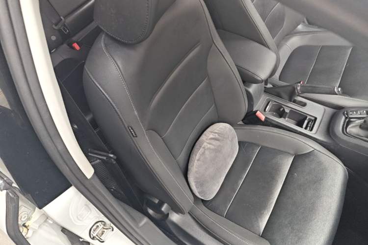 Used Volkswagen Sagitar 2017 1.6L Automatic Comfort Model Right Front Seat