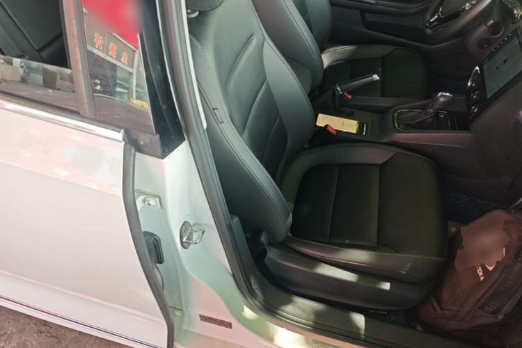 Used Volkswagen Sagitar 2017 1.6L Automatic Comfort Model Right Front Seat