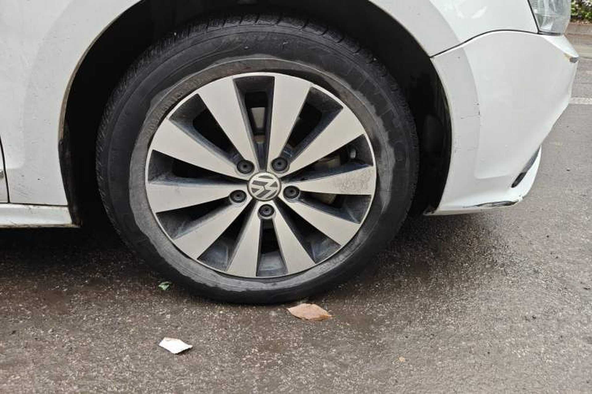 Used Volkswagen Sagitar 2017 1.6L Automatic Comfort Model Right Front Wheel Hub
