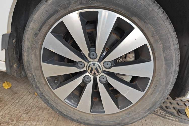 Used Volkswagen Sagitar 2017 280TSI Automatic Flagship Model Right Front Wheel Hub