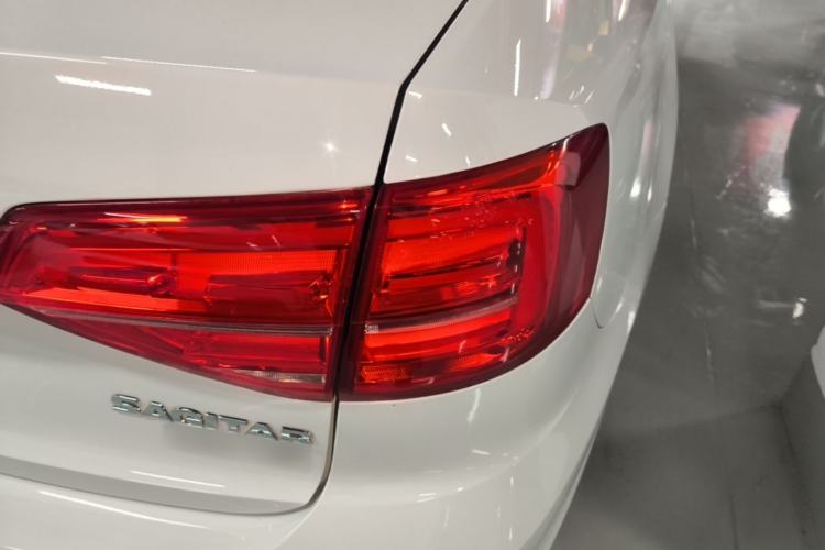 Used Volkswagen Sagitar 2017 230TSI Automatic Comfort Version Right Rear Taillight