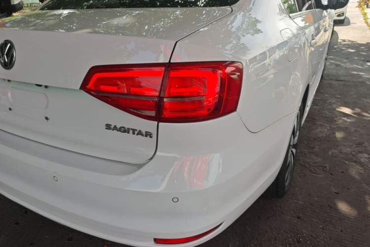 Used Volkswagen Sagitar 2017 1.6L Automatic Comfort Model Right Rear Taillight