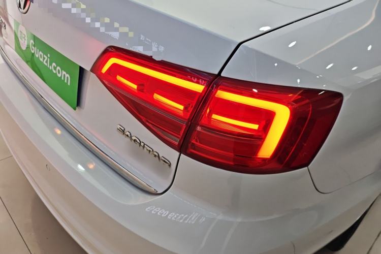 Used Volkswagen Sagitar 2017 230TSI Automatic Comfort Version Right Rear Taillight