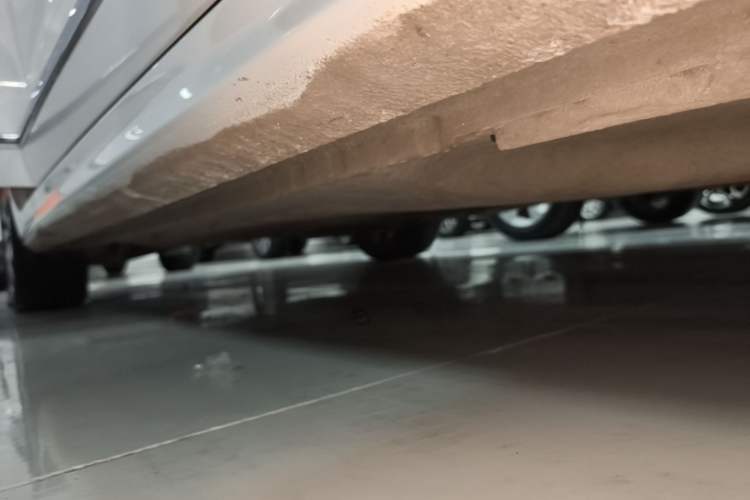 Used Volkswagen Sagitar 2017 230TSI Automatic Comfort Version Right Side Sill