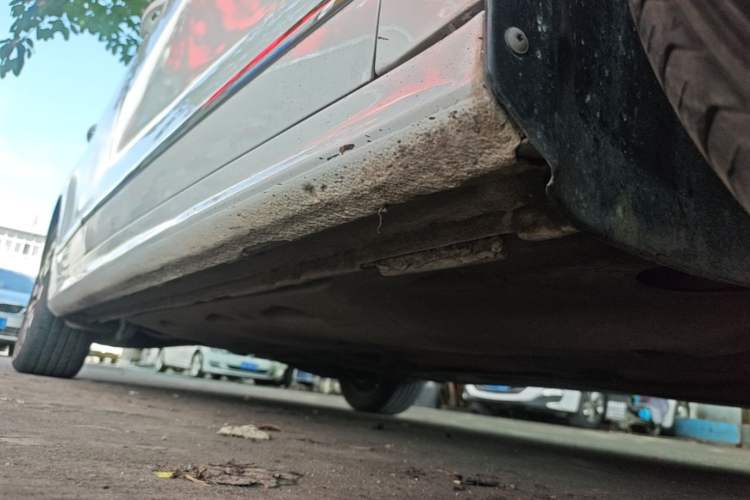 Used Volkswagen Sagitar 2017 1.6L Automatic Comfort Model Right Side Sill
