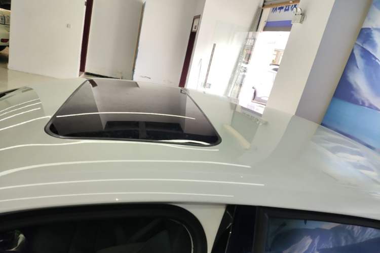 Used Volkswagen Sagitar 2017 1.6L Automatic Comfort Model Roof