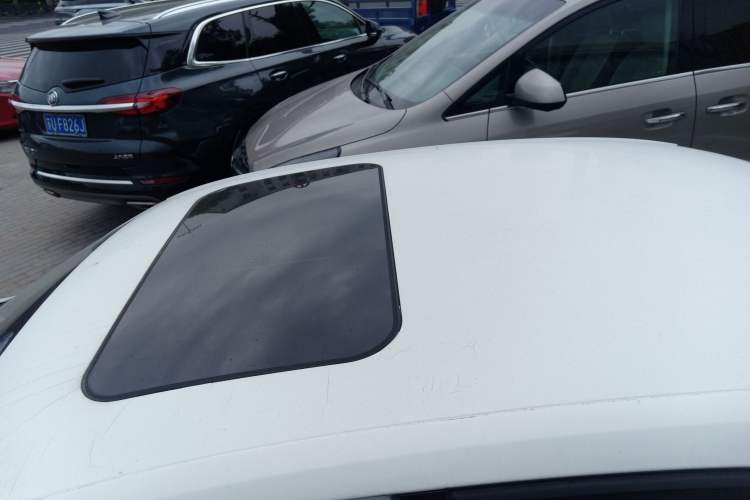 Used Volkswagen Sagitar 2017 1.6L Automatic Comfort Model Roof