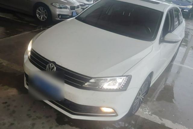 Used Volkswagen Sagitar 2017 230TSI Automatic Luxury Edition