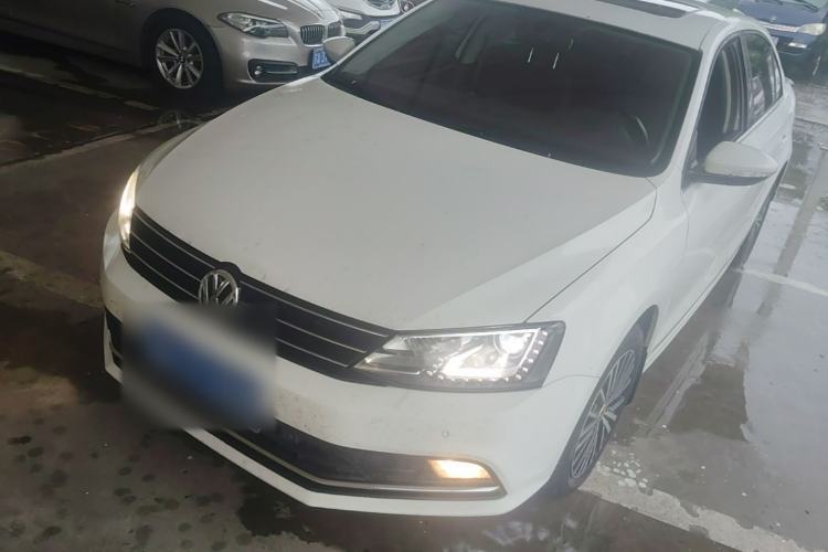 Used Volkswagen Sagitar 2017 230TSI Automatic Luxury Edition Guazi used car, China used car export, Used car for sale, Used  cars, Cheapest cars for sale