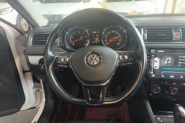 Used Volkswagen Sagitar 2017 1.6L Automatic Comfort Model Steering Wheel