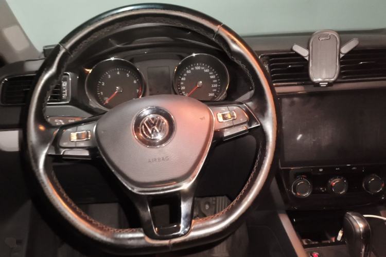 Used Volkswagen Sagitar 2017 1.6L Automatic Comfort Model Steering Wheel