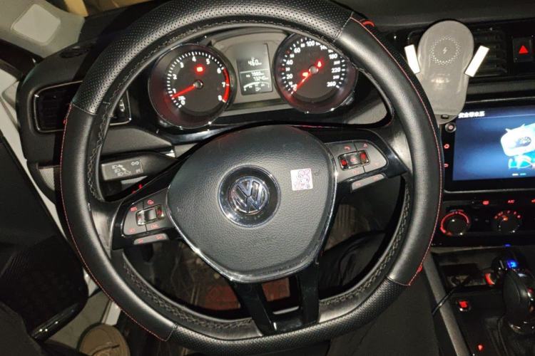 Used Volkswagen Sagitar 2017 1.6L Automatic Comfort Model Steering Wheel