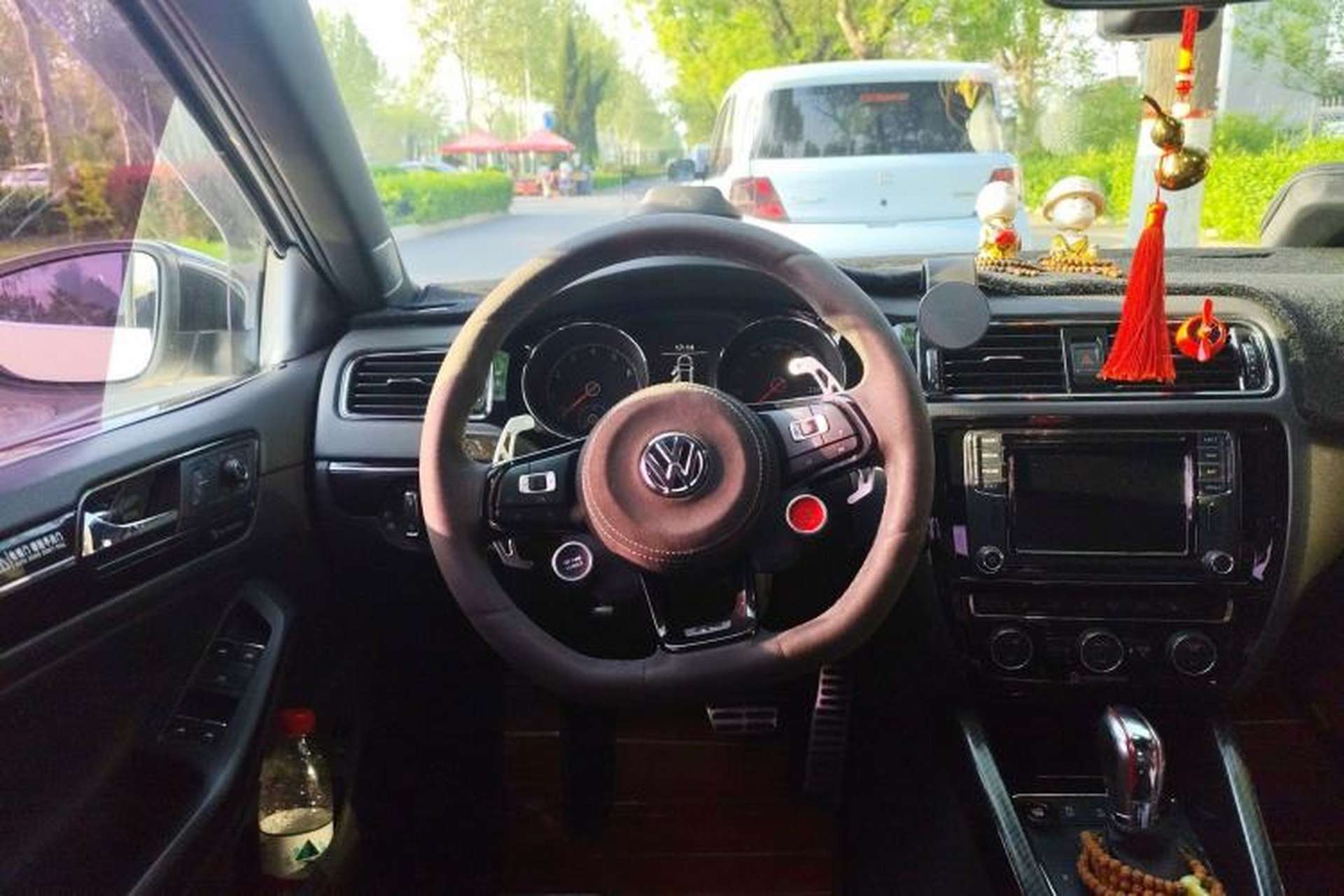 Used Volkswagen Sagitar 2017 1.6L Automatic Comfort Model Steering Wheel