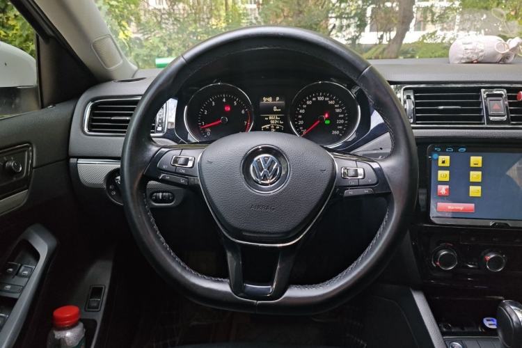 Used Volkswagen Sagitar 2017 1.6L Automatic Comfort Model Steering Wheel