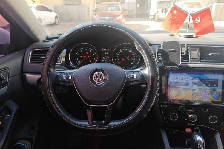 Used Volkswagen Sagitar 2017 1.6L Automatic Comfort Model Steering Wheel