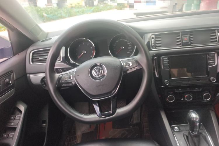 Used Volkswagen Sagitar 2017 1.6L Automatic Comfort Model Steering Wheel