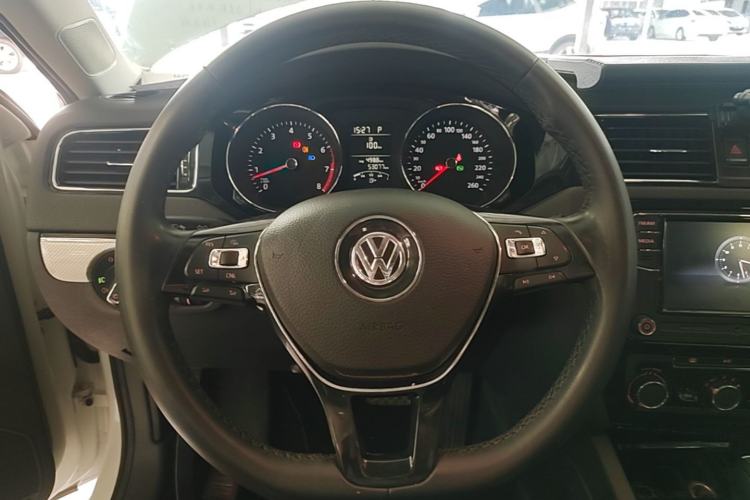 Used Volkswagen Sagitar 2017 1.6L Automatic Comfort Model Steering Wheel