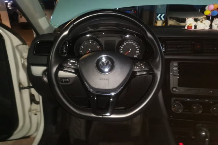 Used Volkswagen Sagitar 2017 1.6L Automatic Comfort Model Steering Wheel