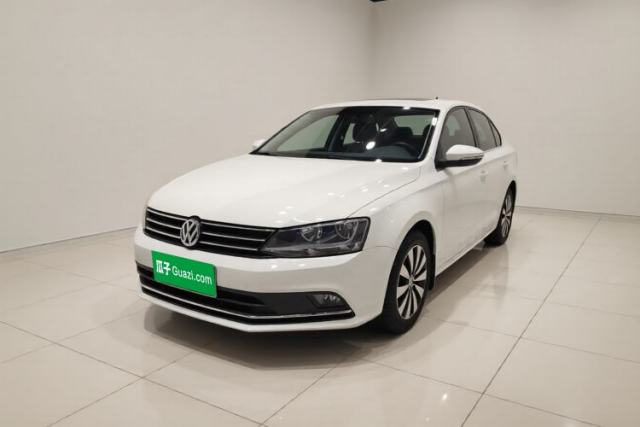 Used Volkswagen Sagitar 2017 230TSI Automatic Comfort Version