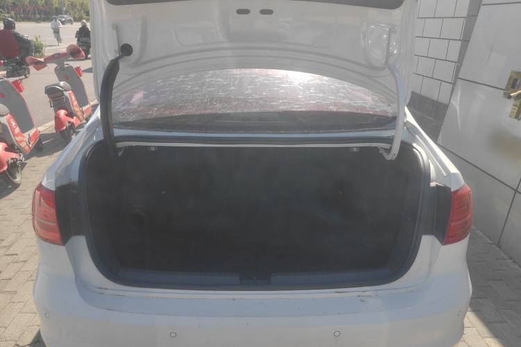 Used Volkswagen Sagitar 2017 1.6L Automatic Comfort Model Trunk