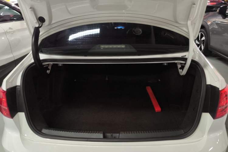 Used Volkswagen Sagitar 2017 230TSI Automatic Comfort Version Trunk