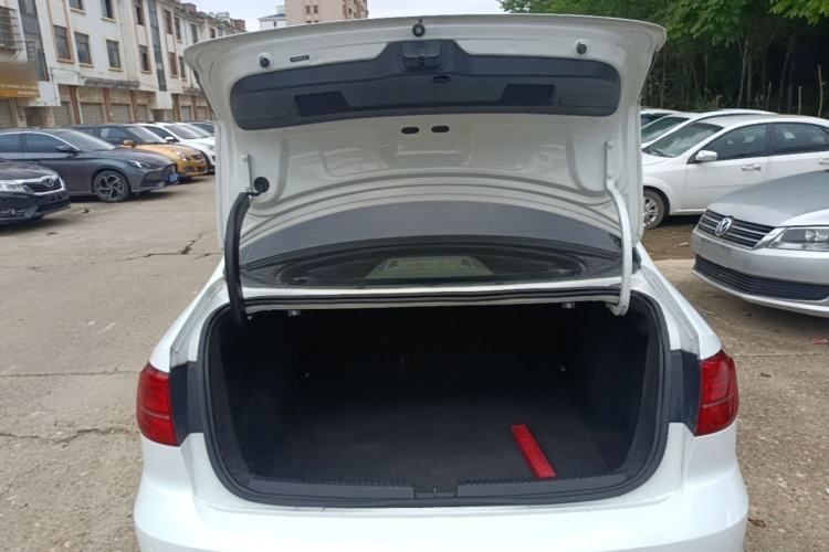 Used Volkswagen Sagitar 2017 1.6L Automatic Comfort Model Trunk