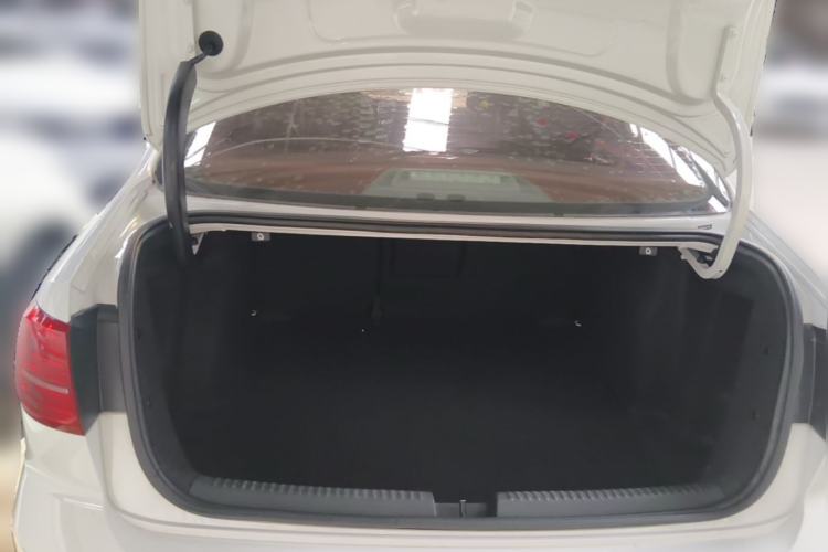 Used Volkswagen Sagitar 2017 1.6L Automatic Comfort Model Trunk