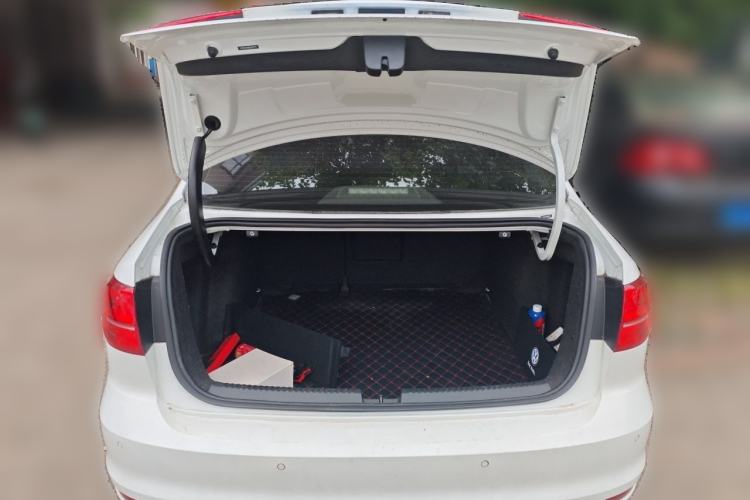 Used Volkswagen Sagitar 2017 230TSI Automatic Comfort Version Trunk