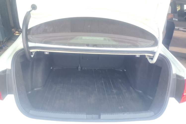 Used Volkswagen Sagitar 2017 230TSI Automatic Comfort Version Trunk