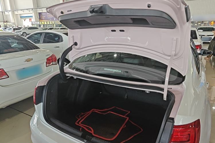 Used Volkswagen Sagitar 2017 1.6L Automatic Comfort Model Trunk