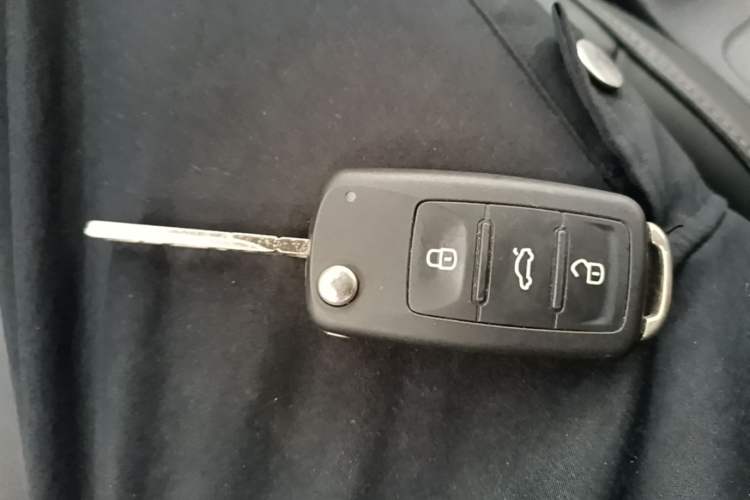 Used Volkswagen Sagitar 2017 180TSI Automatic Luxury Edition Vehicle Key