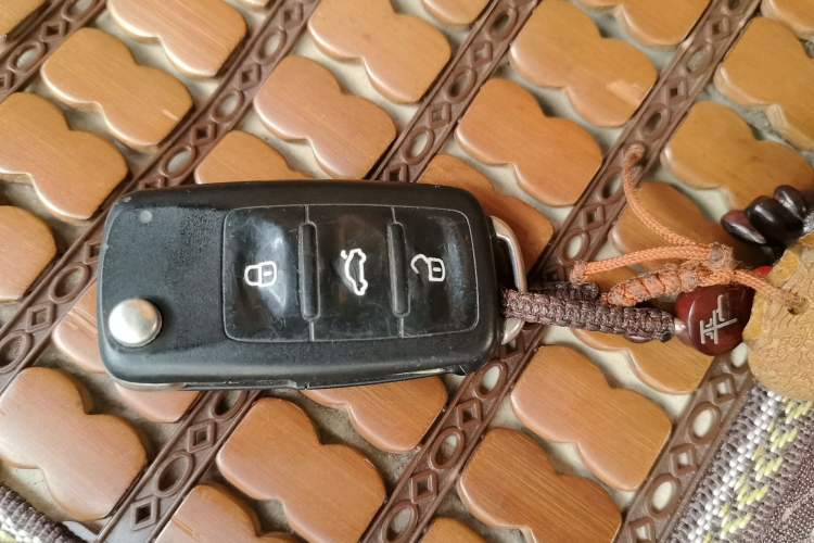 Used Volkswagen Sagitar 2017 230TSI Automatic Luxury Edition Vehicle Key