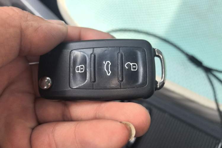 Used Volkswagen Sagitar 2017 1.6L Automatic Comfort Model Vehicle Key