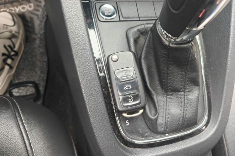 Used Volkswagen Sagitar 2017 1.6L Automatic Comfort Model Vehicle Key