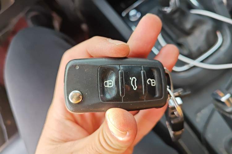 Used Volkswagen Sagitar 2017 1.6L Automatic Comfort Model Vehicle Key