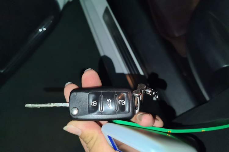 Used Volkswagen Sagitar 2017 230TSI Automatic Comfort Version Vehicle Key
