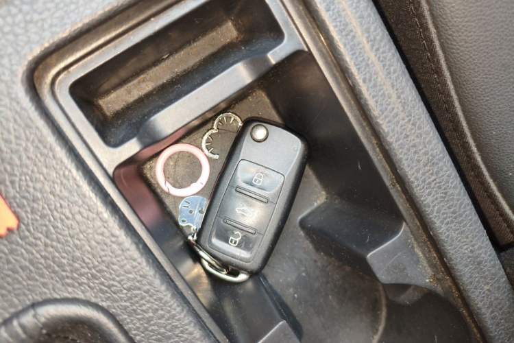 Used Volkswagen Sagitar 2017 230TSI Automatic Comfort Version Vehicle Key